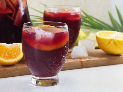 Take the Trendy Tinto de Verano Cocktail From Summer into Fall