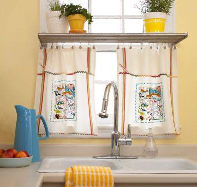 Kitchen Curtains Are Back and Better Than Ever—Should You Give Them a Go?