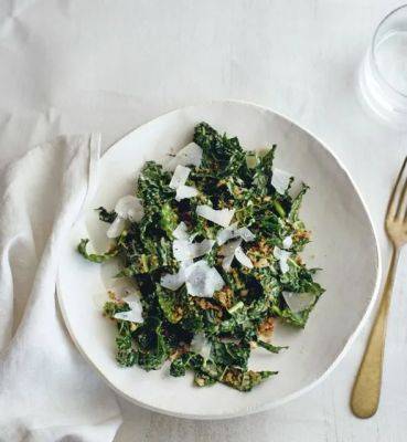 andrew weil’s cookbook ‘true food,’ and his tuscan kale salad recipe