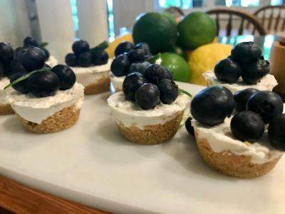 Berry Topped Cheesecake Bites