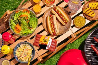 Oscar Mayer Is Finally Offering Plant-Based Hot Dogs