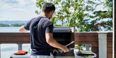 7 Best Gas and Charcoal Combo Grills, According to Experts