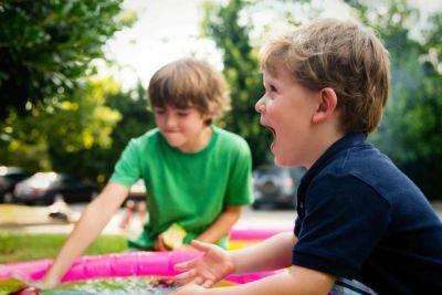 6 ways to encourage kids to get outdoors this summer